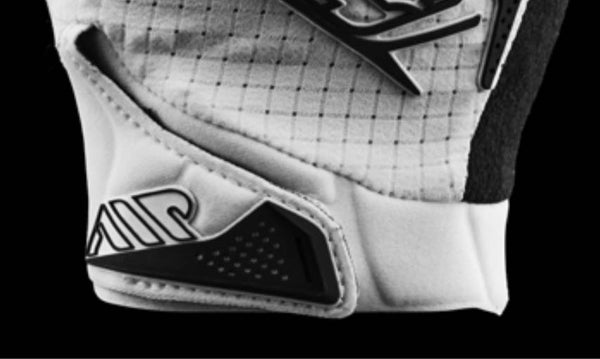 TLD AIR Glove Clarino